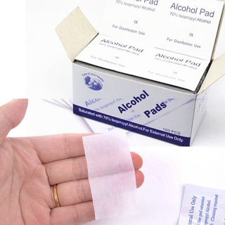 แผ่นทิชชู่เปียก Alcohol Pads เช็ดทำความสะอาด (1 กล่องมี 100 แผ่น)