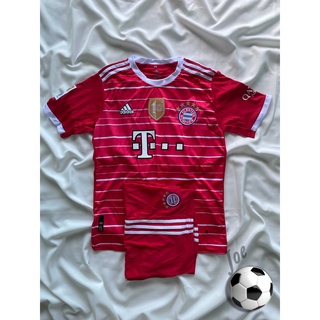 ชุดบอล Bayern Munich (Red) เสื้อบอลและกางเกงบอลผู้ชาย ปี 2022-2023 ใหม่ล่าสุด