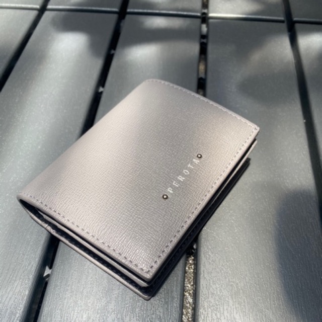 กระเป๋าสตางค์ perota