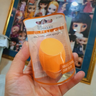 Real Techniques Miracle complexion Sponge แพคเกตดั้งเดิม ฟองน้ำแต่งหน้า