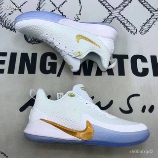 สีใหมNike Mamba Focus EP Kobe Platinum Low Top รองเท้าบาสเก็ตบอลผู้ชาย