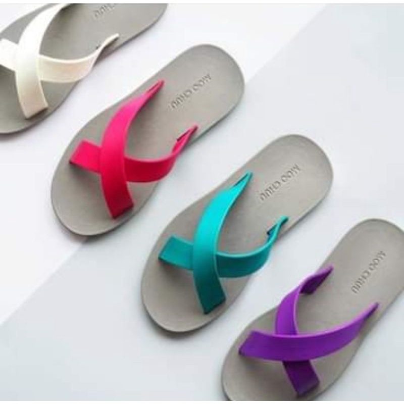 Moochuu รองเท้าแตะ รุ่น Mc02 แบบสวม