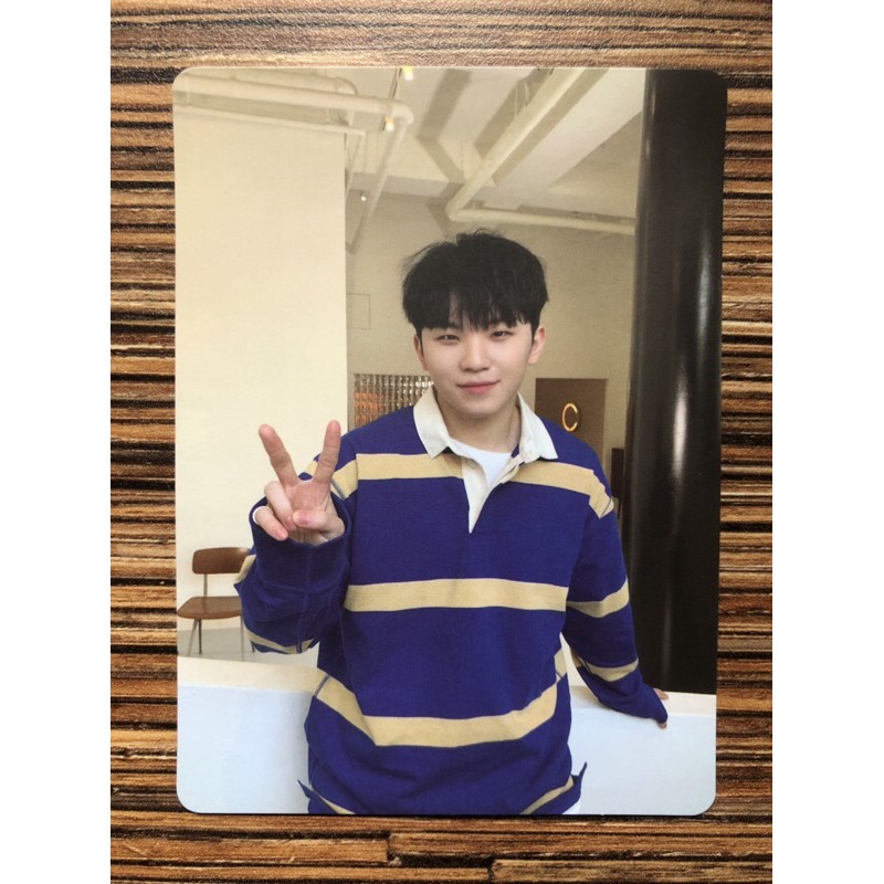 [หนังสือสําหรับเทรด] SEVENTEEN - Semicolloon Woozin Mcard