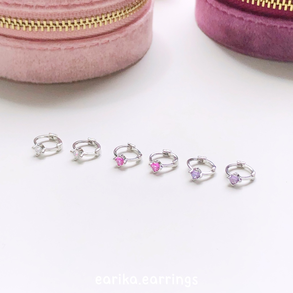 earika.earrings - mini gem square hoop ต่างหูห่วงจิ๋วจี้เพชรเม็ดเดี่ยวเงินชุบทองคำขาว (มีให้เลือก 3 สี) ผิวแพ้ง่ายใส่ได้