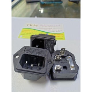 ปลั๊กAcมีกล่องฟิวส์แบบขันน็อตแบบ3ขา10A250V