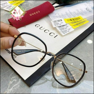 พร้อมส่ง Gucci รุ่น : GG0591 กรอบแว่นสายตาสั้น รูปแบบคลาสสิค สินค้าหายาก !! สวยมากๆ สินค้าตรงปก