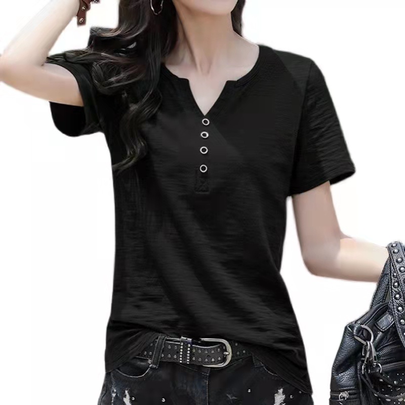 เสื้อยืดแขนสั้นคอวี เสื้อยืดแขนสั้น ดีเทลกระดุมด้านหน้า งานเรียบๆ ใส่ทำงานได้
