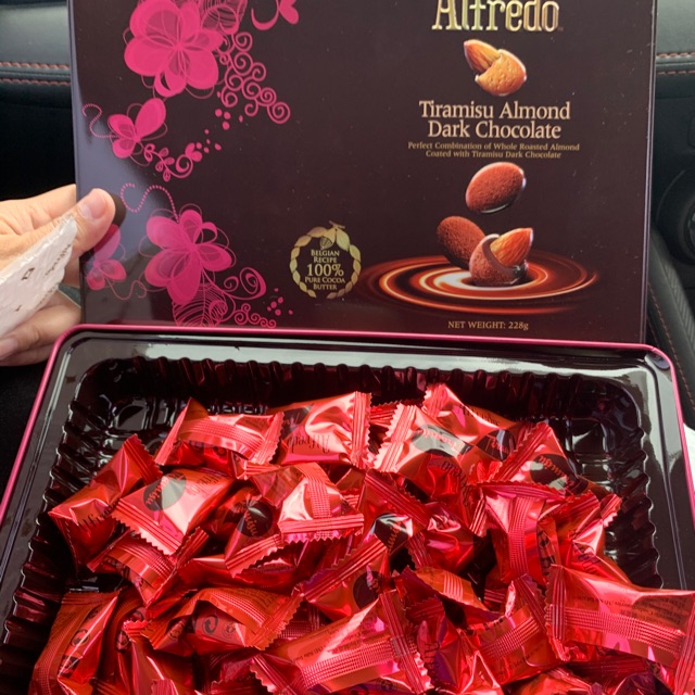 Alfredo Tiramisu almond dark chocolate Shopee Thailand