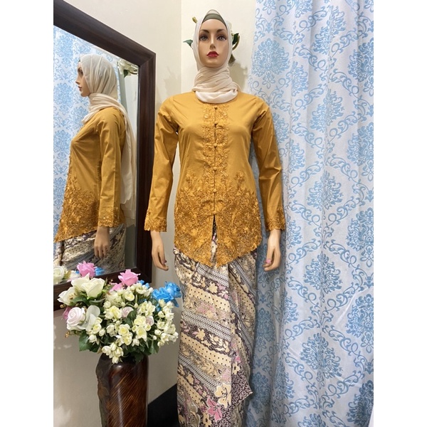 Kebaya nyonya kubaharu set pario