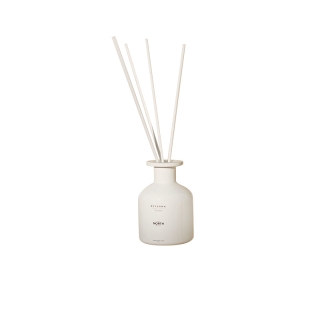 NEFERMA | ก้านหอมปรับอากาศ | Reed Diffuser 100 ml | กลิ่นสำหรับคนชอบท่องเที่ยว