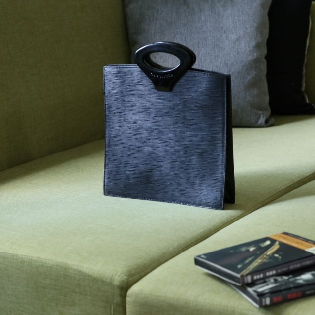 Louis Vuitton รุ่น Ombre Epi Leather Noir สภาพดีหายากเวบนอกขายแพงเวอร์ ราคาเบาๆ 7900 บาทถูกและน่าใช้