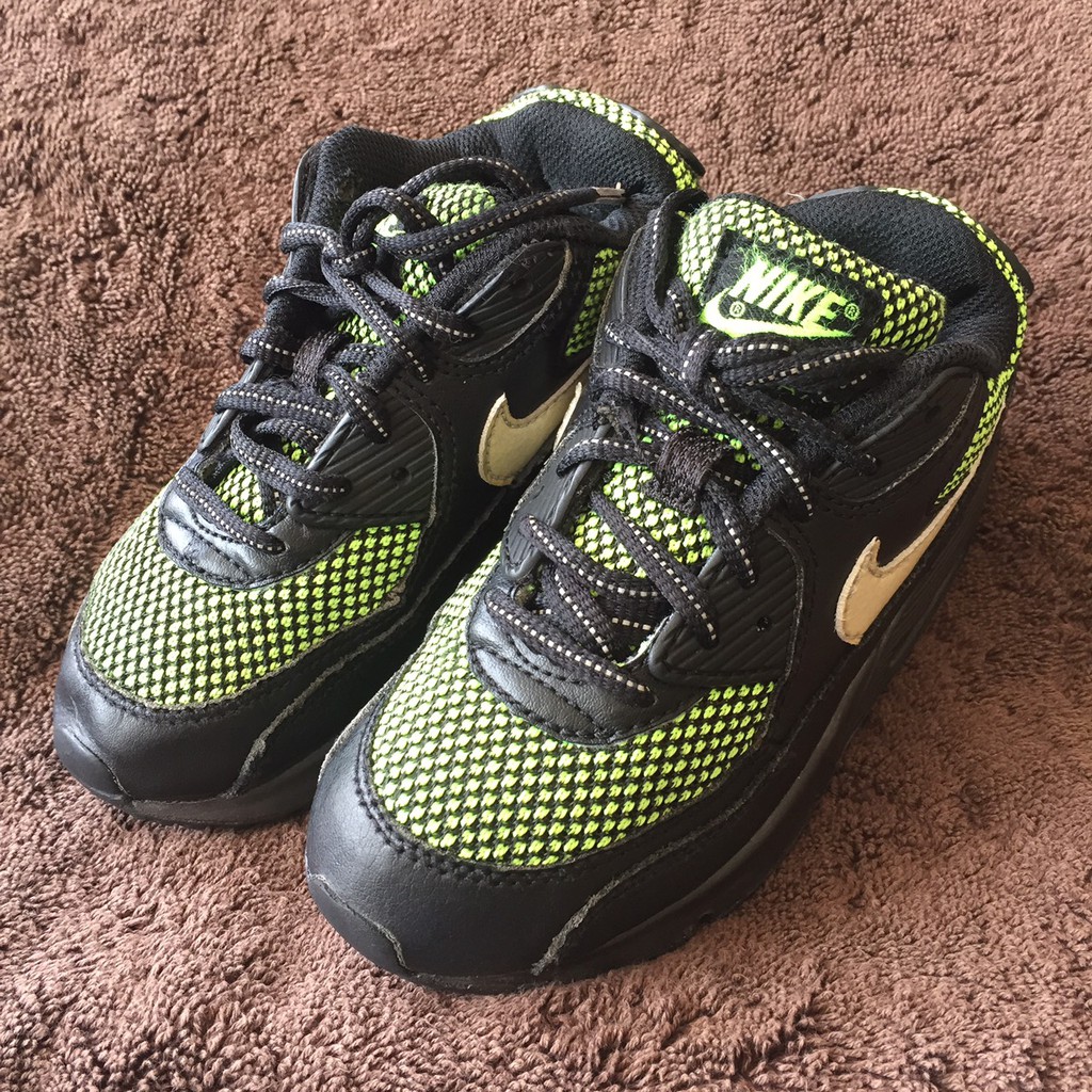 รองเท้าเด็กแท้มือ 2 ยี่ห้อ Nike Air max สีดำ-เขียว