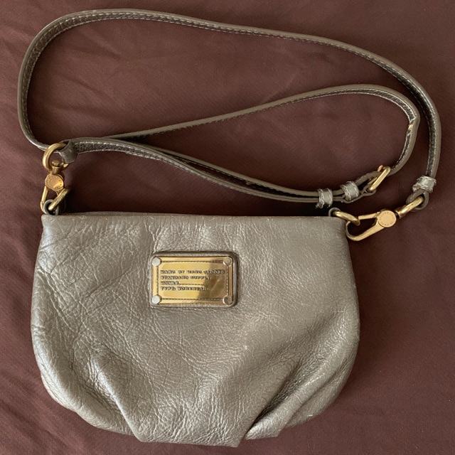 กระเป๋าสะพายข้าง March Jacobs ใบเล็ก