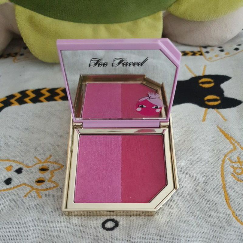 too faced plumagranate blush