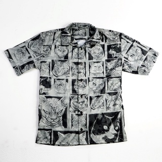 เสื้อฮาวายไหมอิตาลี แขนสั้น แชปเตอร์วัน สเก๊ตบุ๊ค ลายแมวร้าย / Grey Savage Cat Italain Silk Hawaii Shirt Chapter One