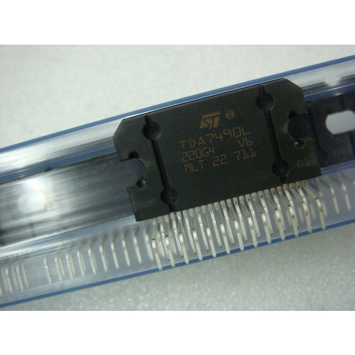 ชิปอิเล็กทรอนิกส์รถยนต์ IC TDA7490 TDA7490L