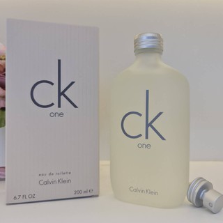 Ck One edt 200ml กล่องขาย 1,600฿  (*แพ็คเก็จดั้งเดิมปี 2018 ) น้ำหอมกลิ่นยอดฮิต สุดคลาสสิคจาก CKที่ทำยอดขายถล่มทลายมาแล้