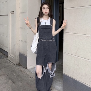 Many Jeans Overalls เอี๊ยมกางเกงยีนส์ขายาวเอวสูงสีดำเทา