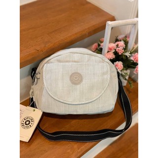 Kipling Flax Shoulder Bag จาก White Sand Collection กระเป๋าสะพายข้างทรง