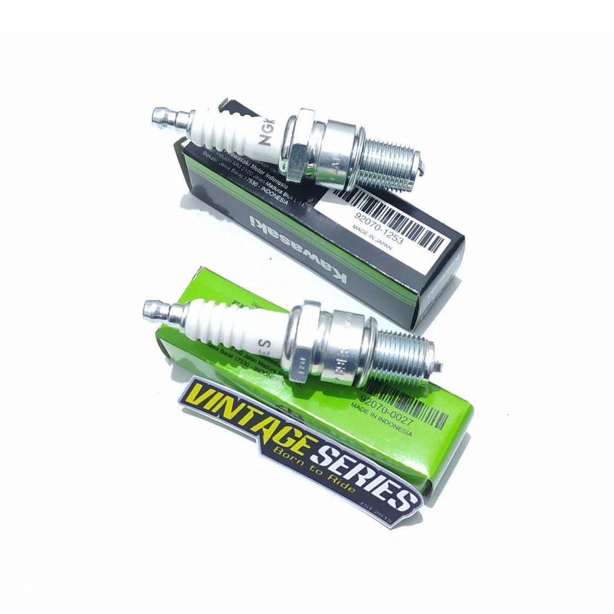 หัวเทียน NGK B9ecs ninja RR/R/SS เดิม Kawasaki KAWASAKI NINJ R SS RR 97070-0027 B9ES เดิม KAWASAKI S