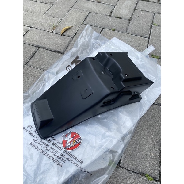 บังโคลนหลัง Kawasaki Ninja R SS ORIGINAL NEW บังโคลนหลัง Kawasaki Ninja R SS