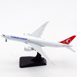 โมเดลเครื่องบินตุรกี JC wings 1:400 b777-200lrf tc-ljn