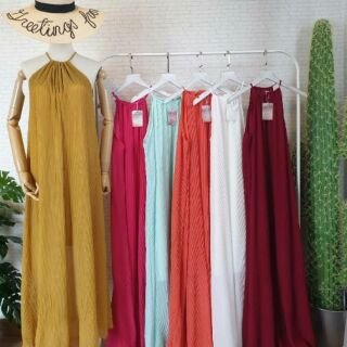 ️New Pleated maxi dressTag : VIV
(สั่งสินค้าทักสอบถามก่อนนะคะ)