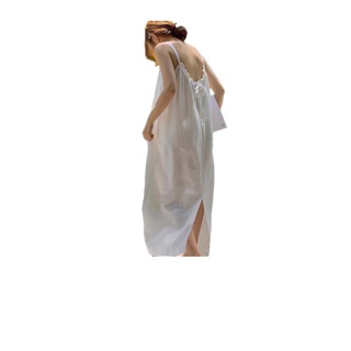 [ลด 30฿ ใช้โค้ด INC3FA3] Maxi dress เดรสยาวสไตล์มินิมอล ผูกเชือกหลัง รูดเชือกผูกโบว์ด้านหลัง ผ้าคอตตอนผสมลินิน