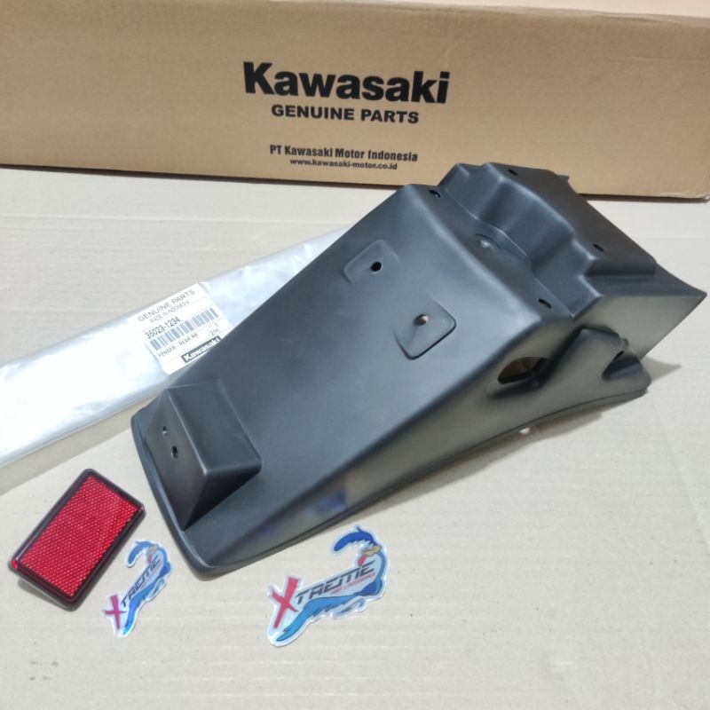 บังโคลนบังโคลนหลัง Kawasaki Ninja 150 R SS ดั้งเดิม