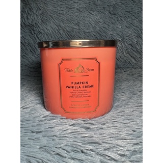 Bath and Body Works - PUMPKIN VANILLA CRÈME 3-WICK CANDLE เทียนหอม 411 gram