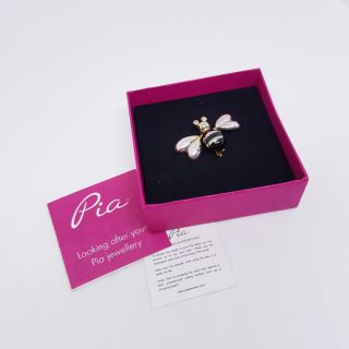 Pia Bee Brooch