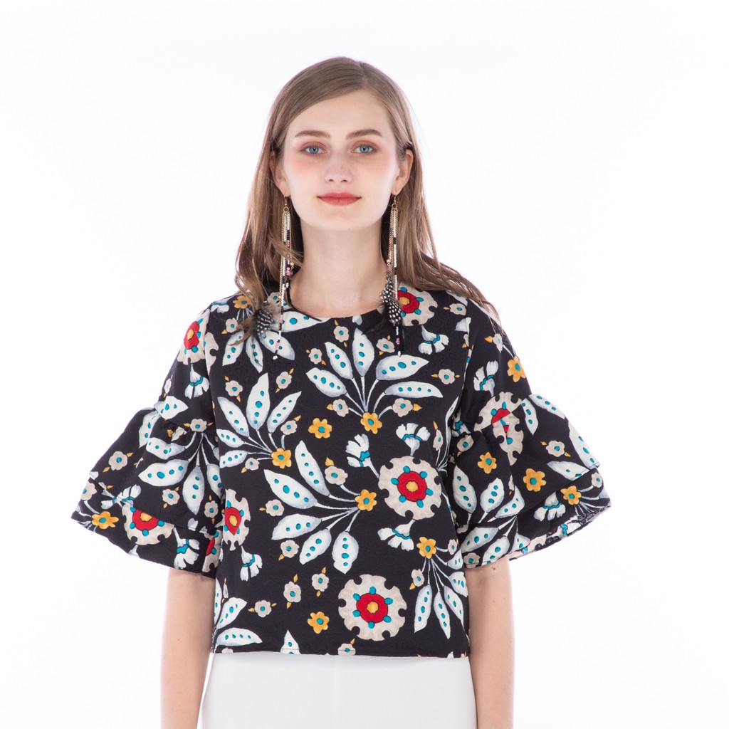 ATIPA Yasmin เสื้อเบลาส์ระบายแขน (ฟรีไซส์)