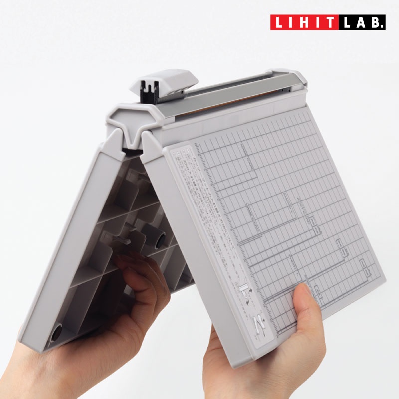 แท่นตัดกระดาษพับได้ (LIHIT Compact Slide Cutter) M-40