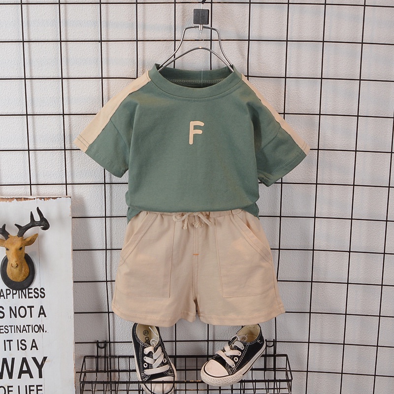 เสื้อยืดแขนสั้นพิมพ์ลายตัวอักษร F กางเกงขาสั้นลำลอง ชุดเด็กฤดูร้อน เทรนด์ยุโรปและอเมริกาขายดี