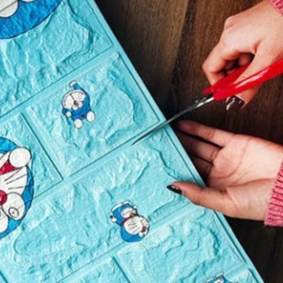 🌟DIY🌟 วอลเปเปอร์ติดผนัง 3 มิติ วอลเปเปอร์ สติกเกอร์ ลายโดเรม่อน ลายคิตตี้ วอลเปเปอร์ลายการ์ตูน ลายอิฐ 3 มิติ DIY กันน้ำ