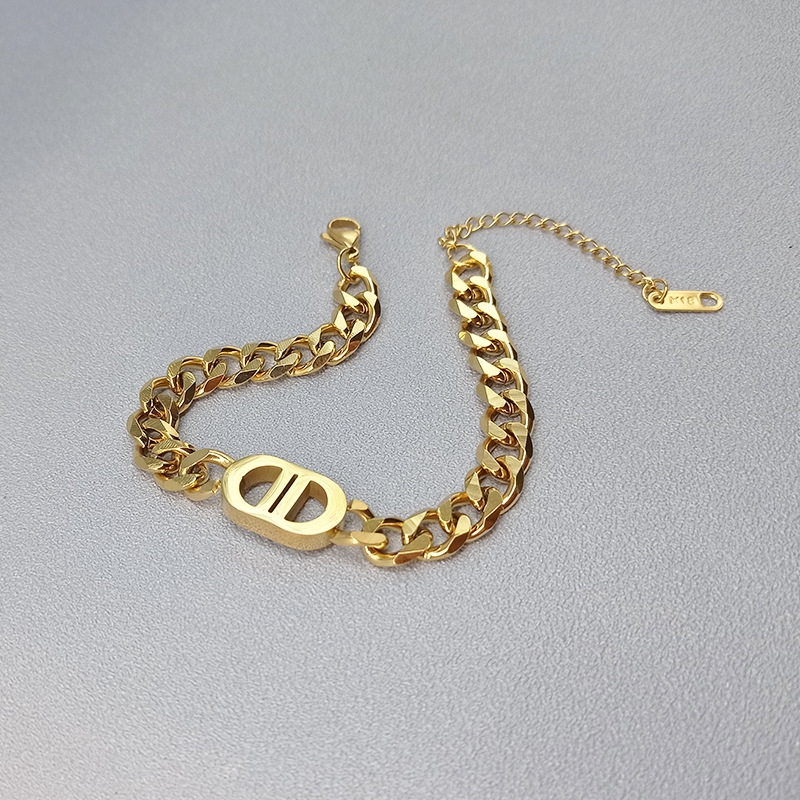 สร้อยข้อมือเหล็กไทเทเนียม 18k ระดับไฮเอนด์ สไตล์เกาหลี ยุโรป อเมริกัน เรียบง่าย ของขวัญวันเกิด วันวาเลนไทน์ สําหรับผู้หญิง