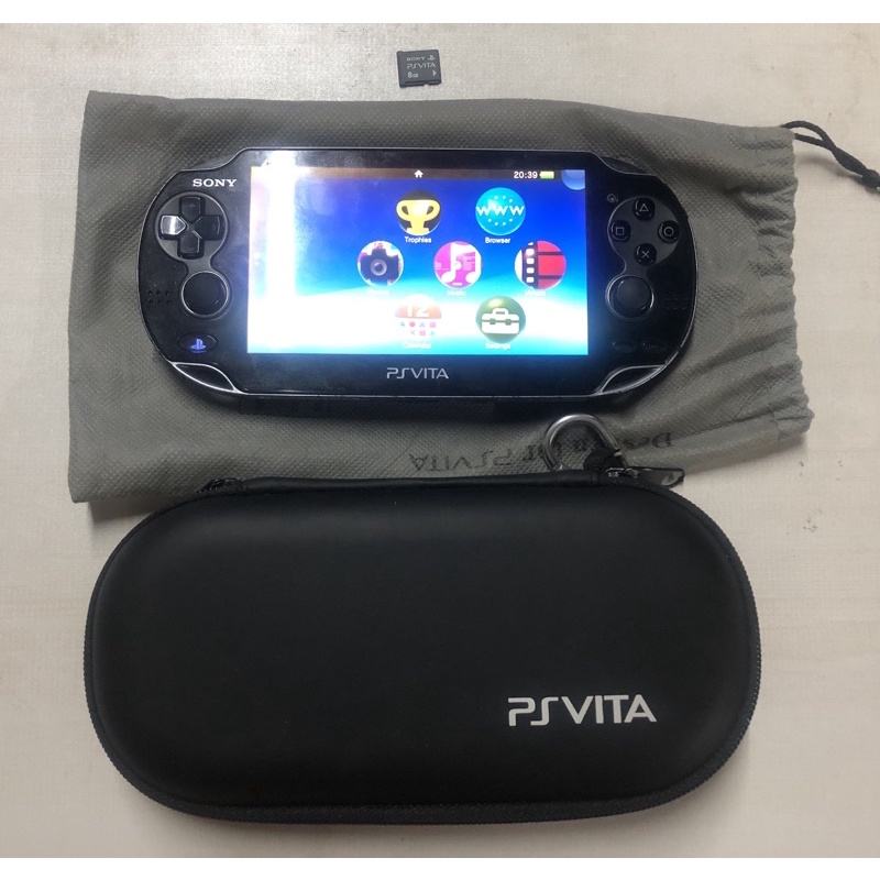 PS Vita รุ่น 1000 เมม 8 gb พร้อมกล่อง แถมฟิล์มกันรอย มือสอง