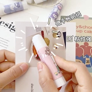 (P-110) กาวแท่ง 9 กรัม glue stick คุณภาพดี ลายน่ารัก เกาหลี การ์ตูน กาวPVA กาวแท่งพกพา พกพาสะดวก อุปกรณ์เครื่องเขียน