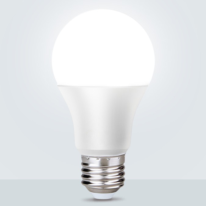 Chic fun shop หลอดไฟ LED หลอดไฟประหยัดพลังงาน ไฟ  5W 7W 9W 13W 15W 18W 22W ใช้ขั้วเกลียว E27