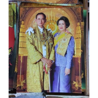 รูปภาพ ภาพมงคล ภาพโปสเตอร์ ภาพเปล่า ขนาด 8*10 นิ้ว คู่พระมหากษัตริย์ ได้ 1 ใบ
