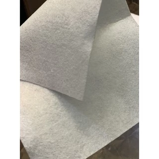 น้ำหนัก 150, 200 กรัม หน้ากว้าง 4 เมตร. แผ่นใยสังเคราะห์ GEOTEXTILE **สีขาว** ตัดแบ่ง