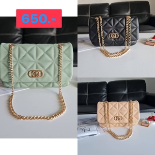 Lyn crossbody bag✅ กระเป๋าสวย เป็นทรงสุดฮิต Code:B16D090765 แบรนด์แท้ 100% งาน Outlet