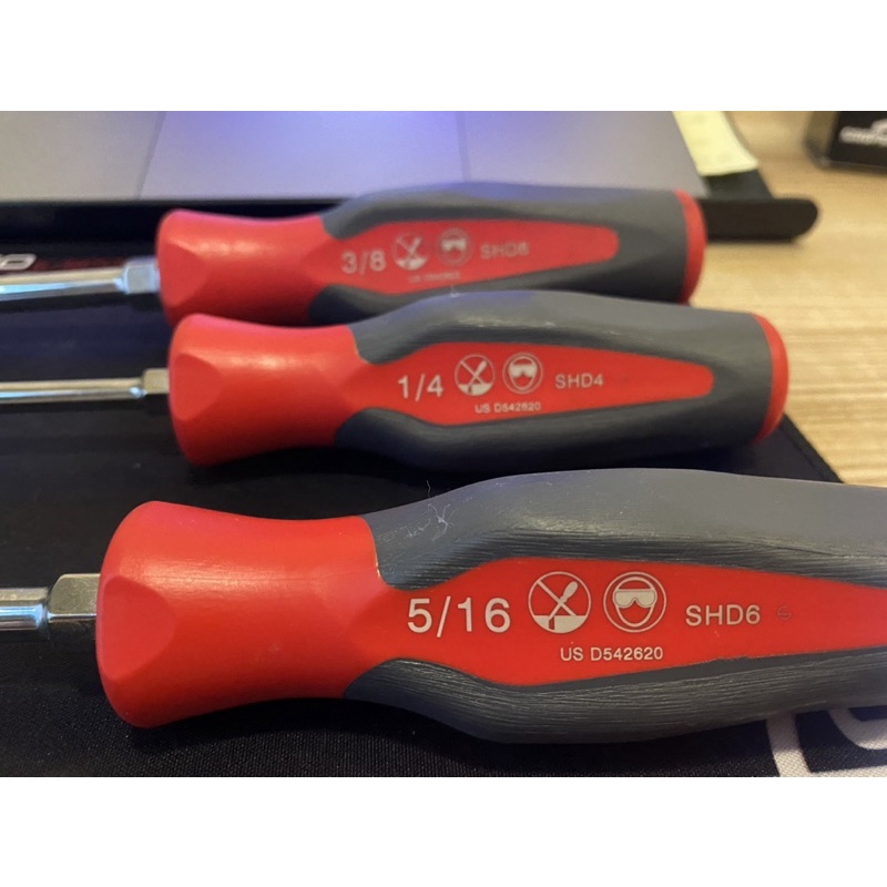 ไขควงปากแบน snap -on