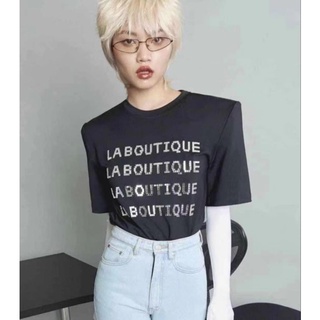 LABOUTIQUENew collection!เสื้อคอกลมแขนสั้นผ้าเด้งแต่งเพชรปักงานแบรนด์ใช้ผ้ายืดเด้งประจำร้านงานผ้าอย่างดีทรงสวยเท่ห์