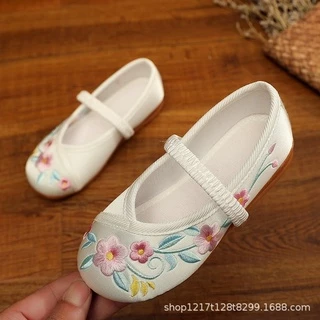 ❤ พร้อมส่งจ้าาา ❤ รองเท้าจีนสำหรับเด็ก ชุดกี่เพ้าสาวน้อย ใส่กับกี่เพ้า น่ารักมาก หรือใส่แมตกับชุดอื่นๆๆ หวานน่ารัก