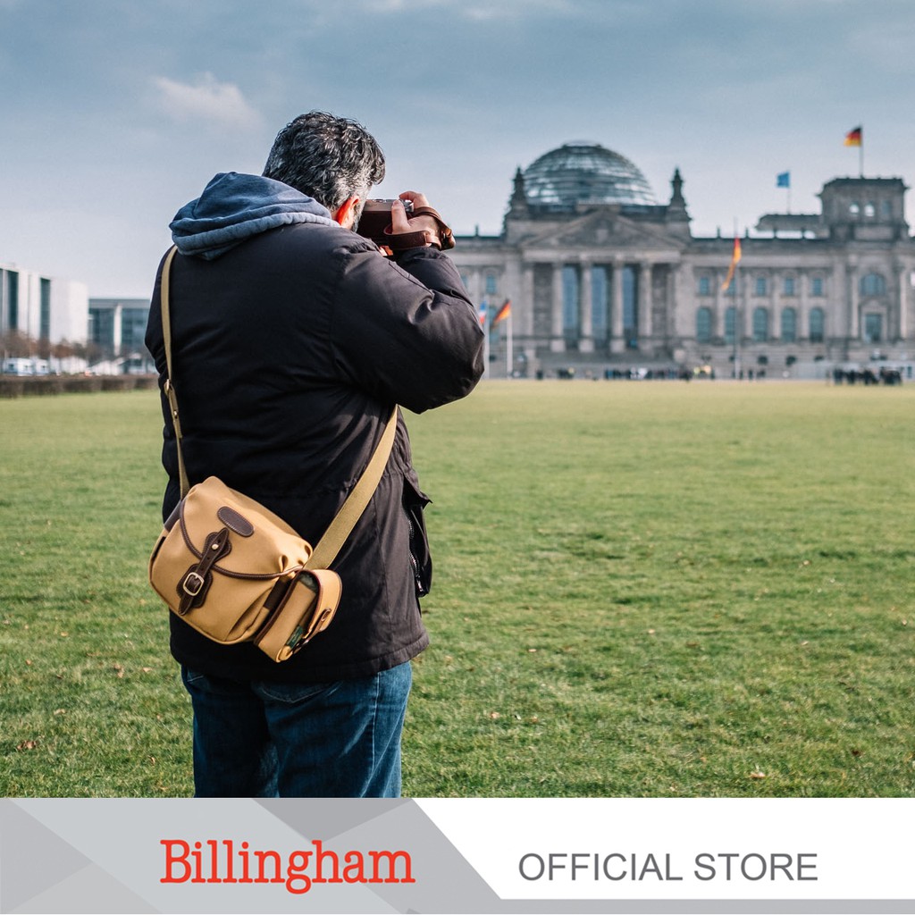 Billingham รุ่น Hadley Digital -Navy Canvas / Chocolate Leather