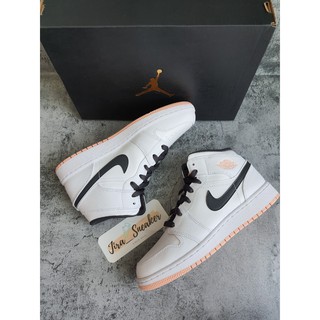 Nike Air Jordan 1 Mid White Arctic Orange Black GS (554725-180)