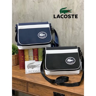 (มาพร้อมถุงผ้าแบรนด์)  💕 Lacoste Sport Vintage Crossbody Bag  กระเป๋าทรงสี่เหลี่ยม  สไตล์สปอร์ตเล่นสีทูโทน