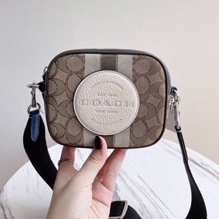 📮 NEW COACH CROSSBODY มี 2สี MINI DEMPSEY CAMERA BAG