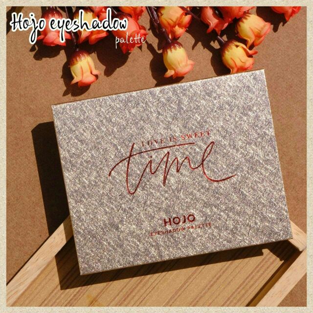 Hojo eyeshadow palette